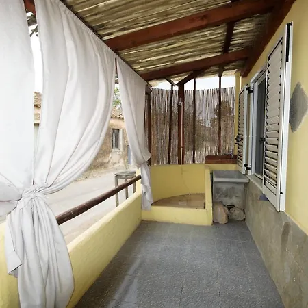 Sandra בית נופש פורטו פינו